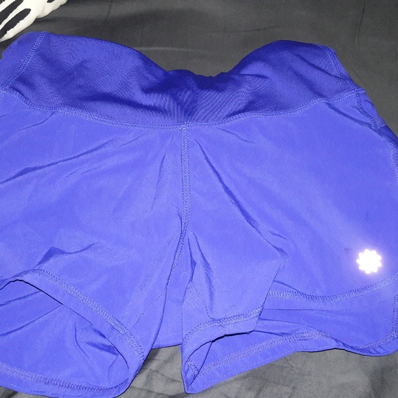 Athleta ready set shorts - Picture 3 of 3